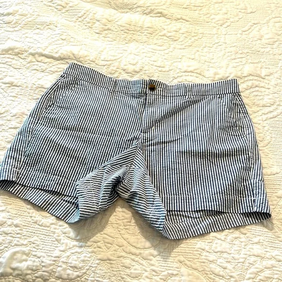 Old Navy Shorts Womens Never Worn Old Navy Seersucker Shorts